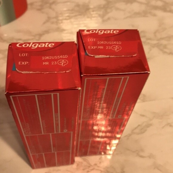 HUM by Colgate smart rechargeable toothbrush with Bluetooth and renewal paste - Picture 8 of 9